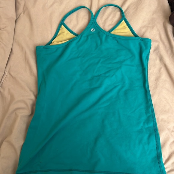 Emerald green lululemon top - Picture 2 of 3